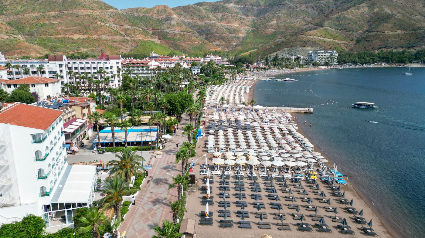 Contess by Faros Hotel 