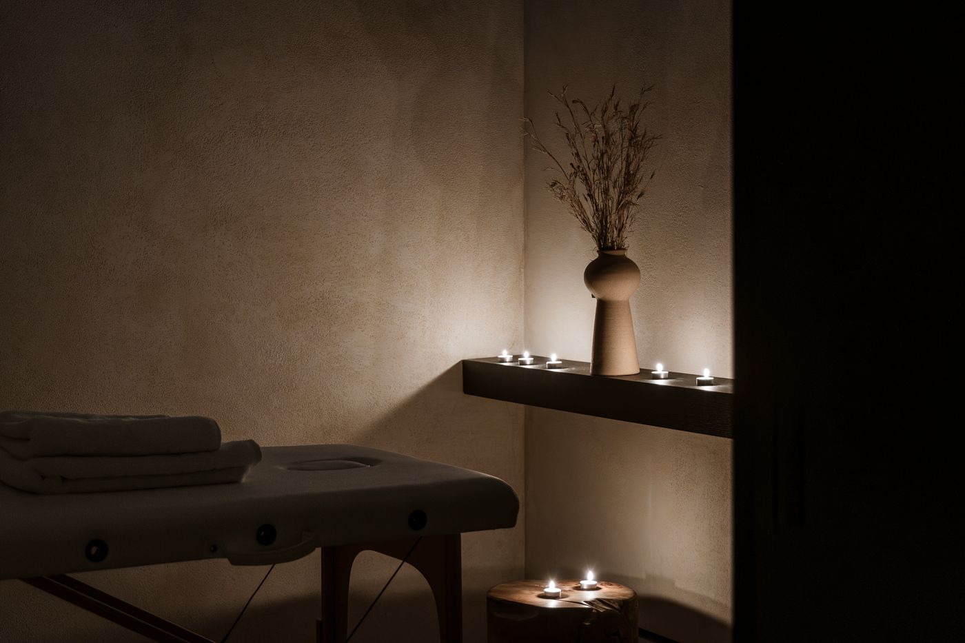 One-Of-One-Hotel-Sports-and-Entertainment-46