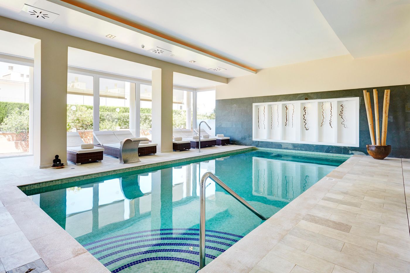 Grupotel-Macarella-Suites---Spa-Sports-and-Entertainment-20