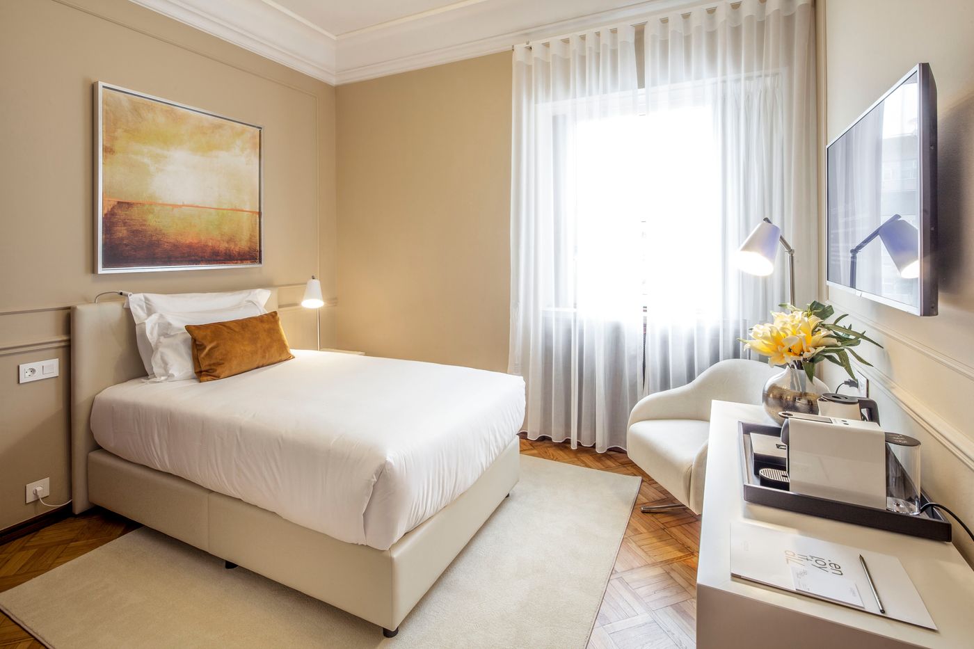 Luzeiros-Suites-Room-9