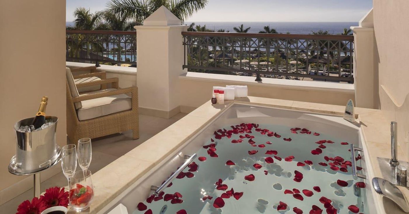 Gran-Melia-Palacio-de-Isora-Room-55