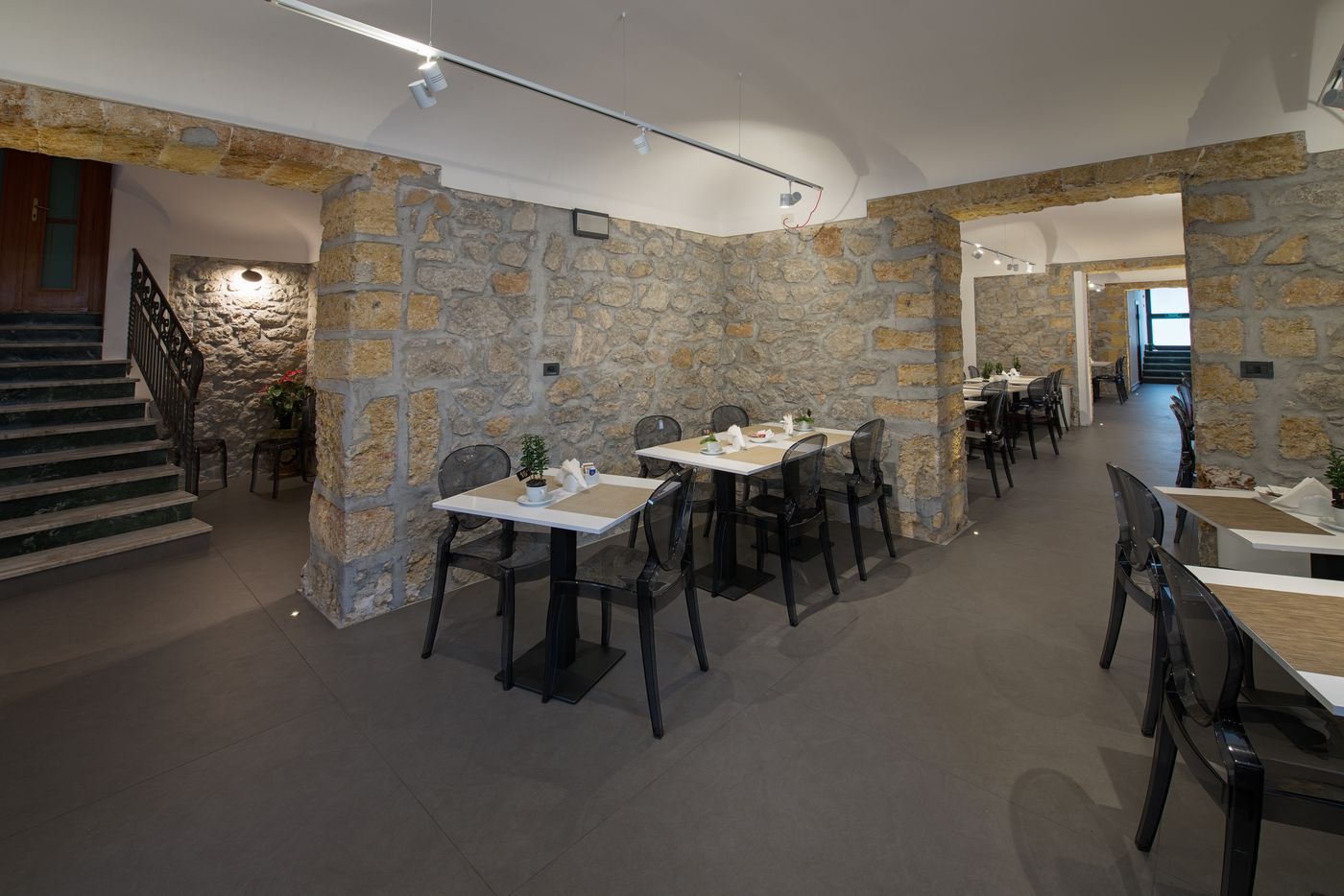 Hotel-Tonic-Restaurant-22