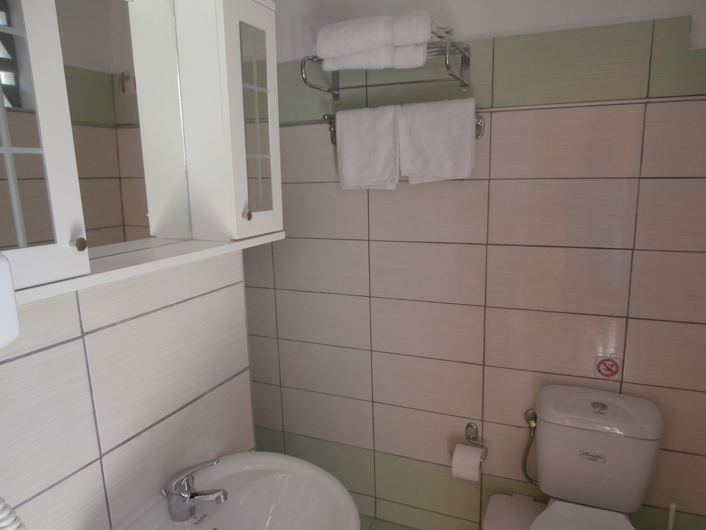 River-Studios-and-Apartments-Room-30