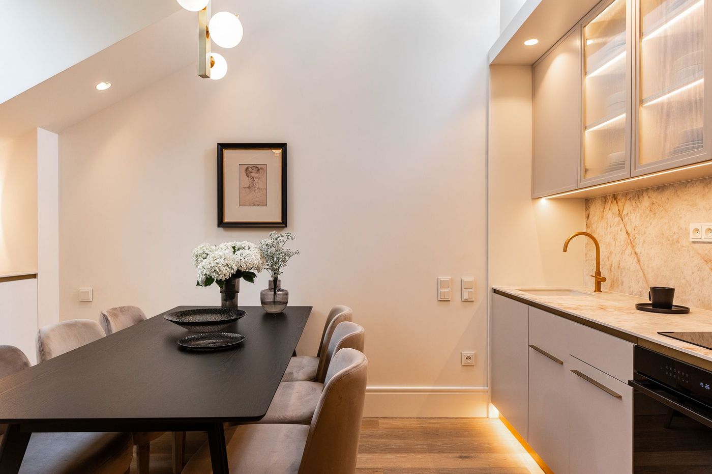 Art-Boutique-ApartHotel-Room-8