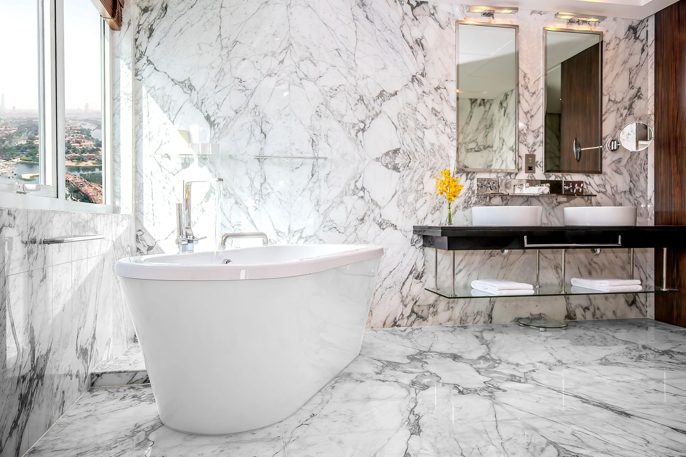 Bonnington-Jumeirah-Lakes-Towers-Room-78