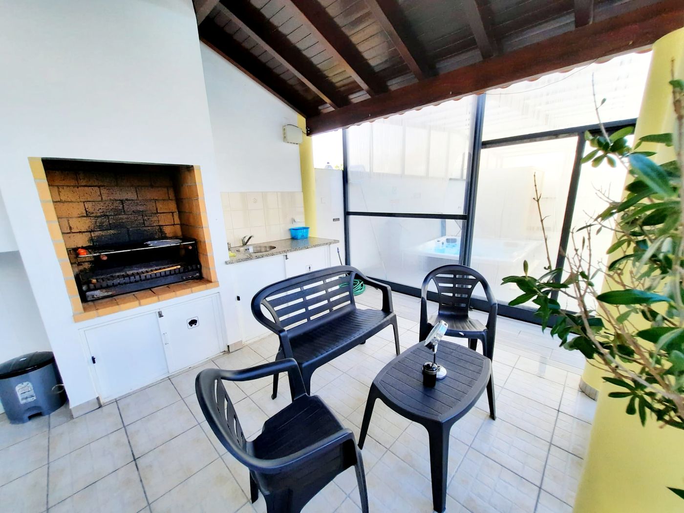 Milfontes-Guest-House-Terrace-4