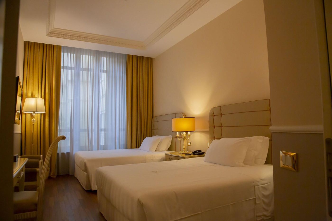 Golden-Tower-Hotel---Spa-Room-67