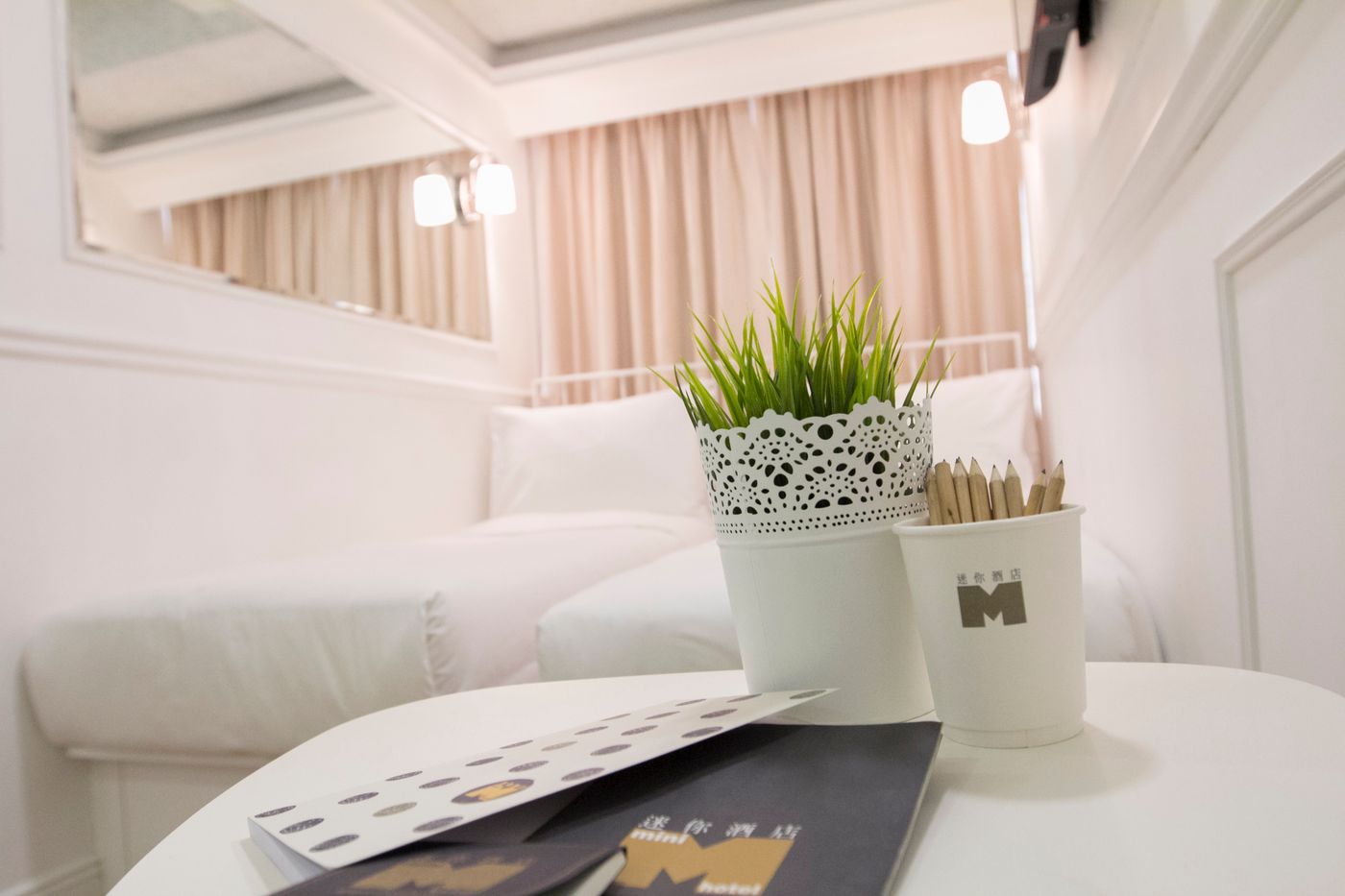 Mini-Hotel-Causeway-Bay-Room-16