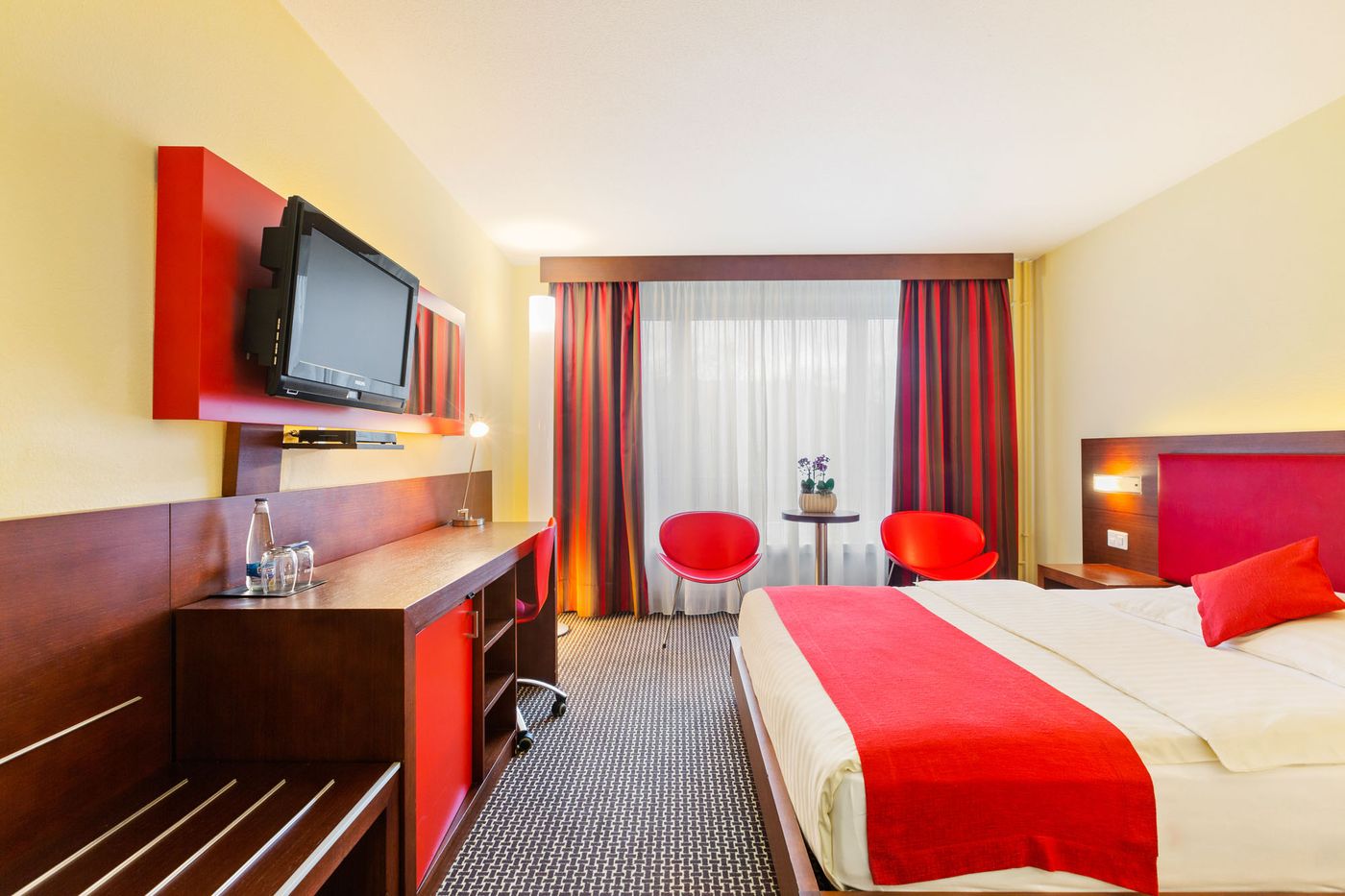 Hotel Conti-Switzerland-Zurich-Room-7