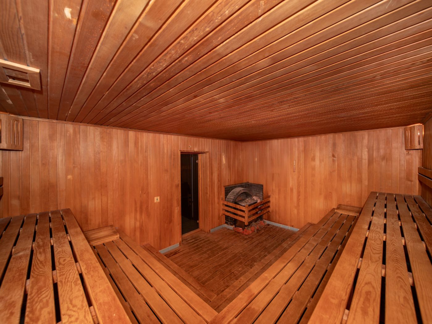 Ambrosia-Sports-and-Entertainment-19