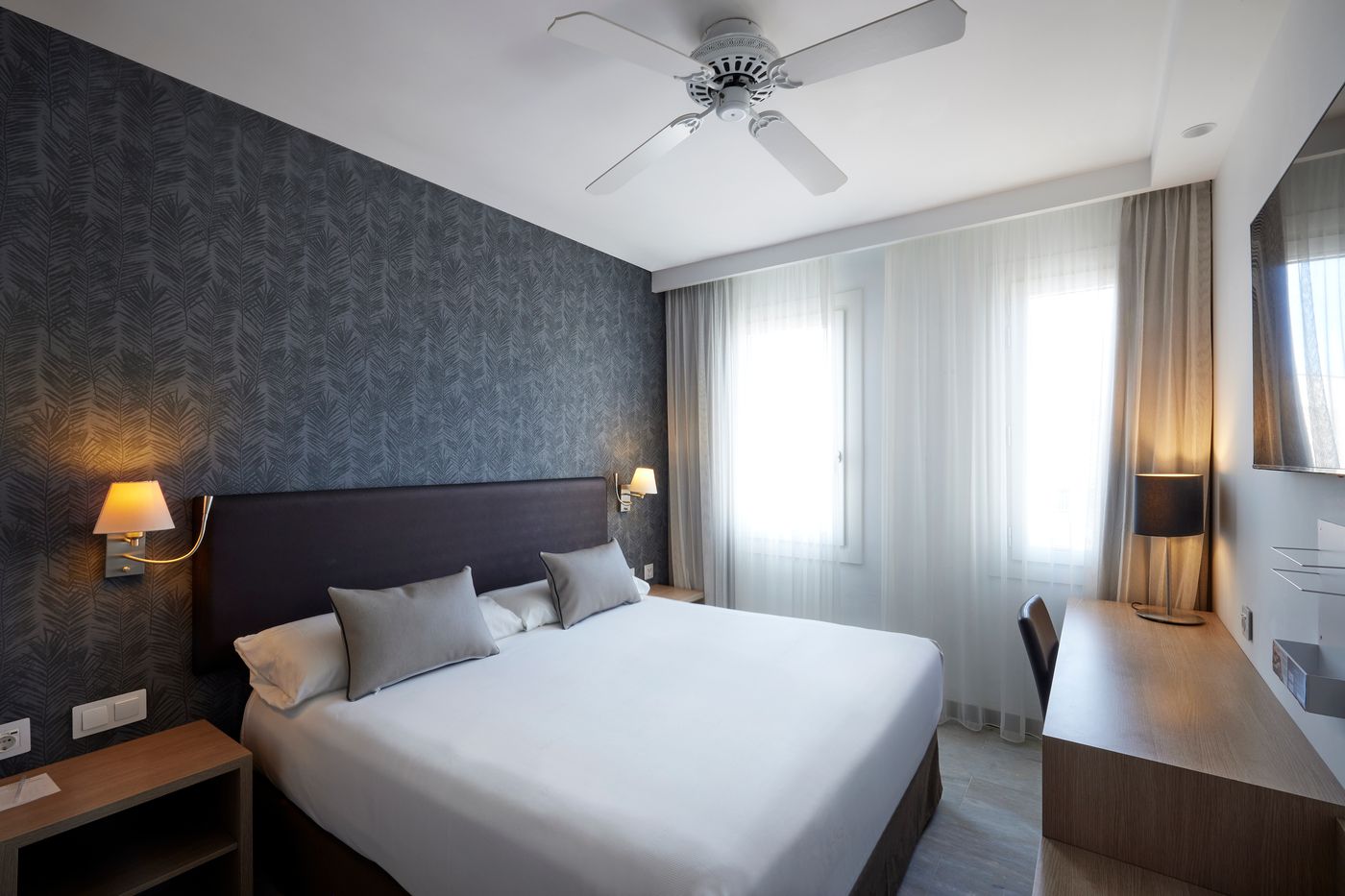 Catalonia-Mirador-des-Port-Room-33