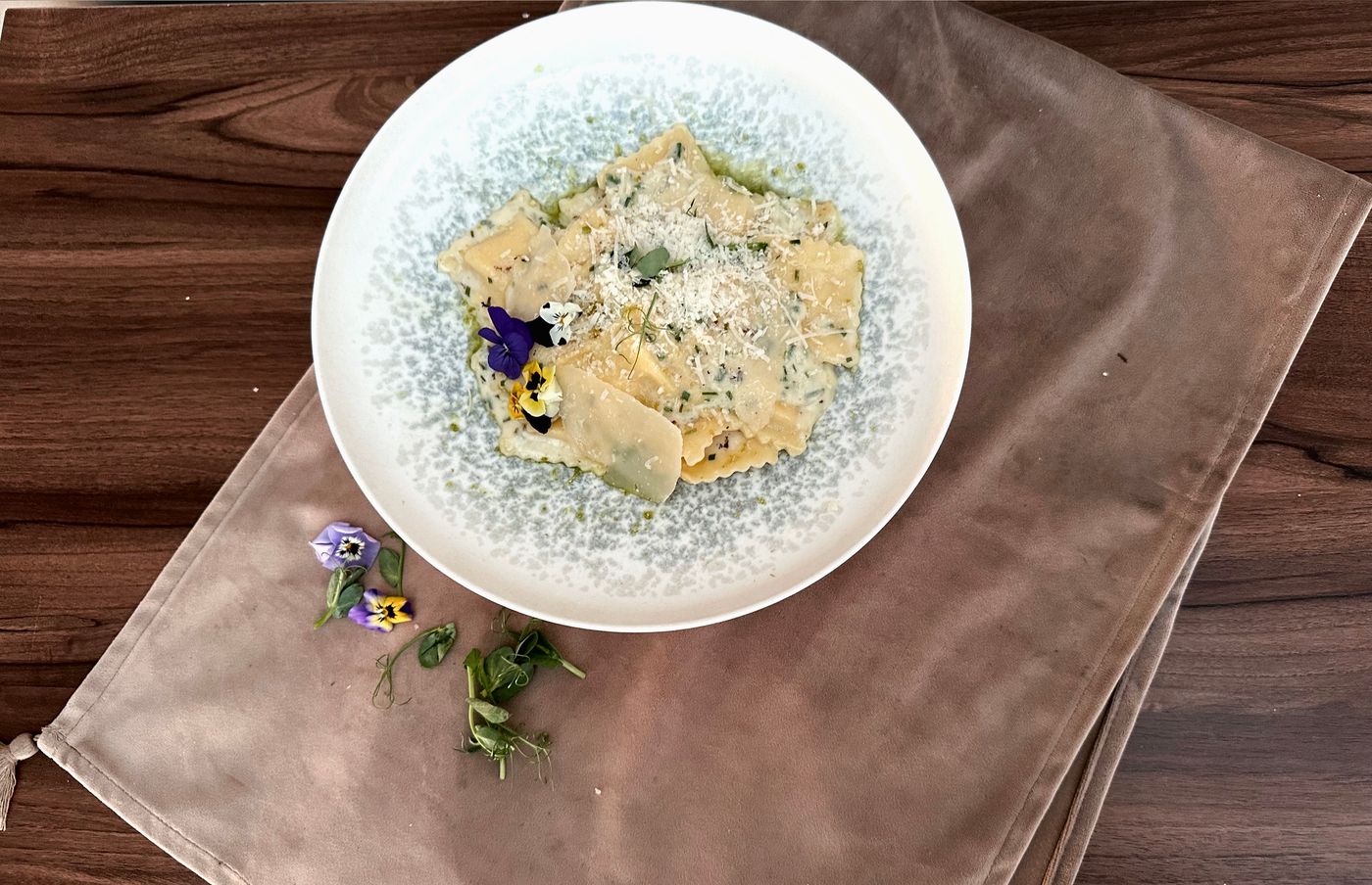 Louis-Ledra-Beach-Restaurant-46