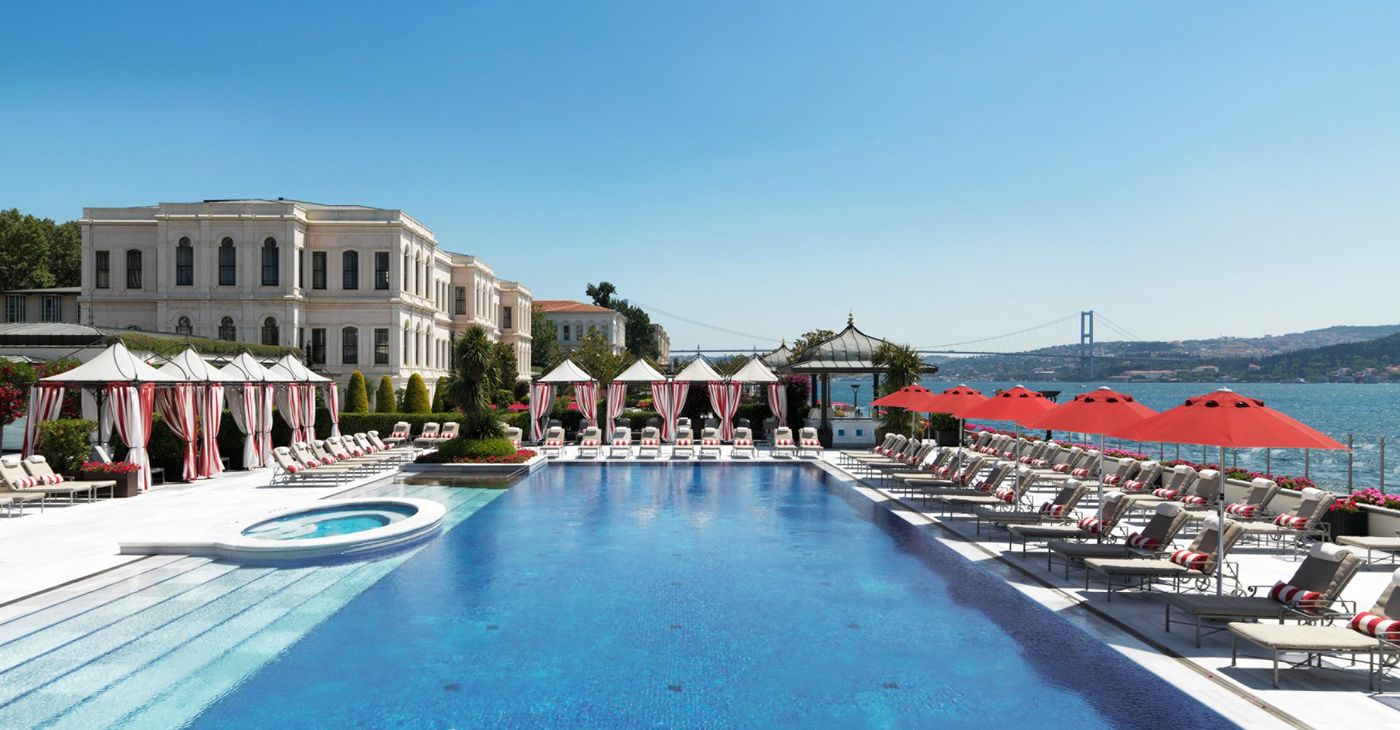 Four-Seasons-at-the-Bosphorus-Pool-51