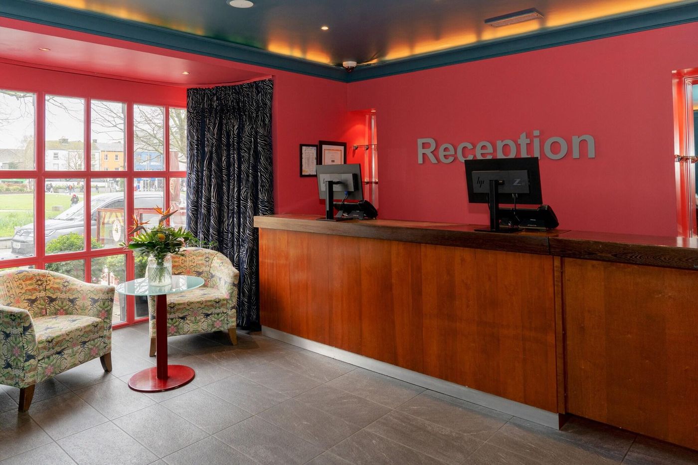 Skeffington Armshotel-Ireland-Galway-Lobby-7
