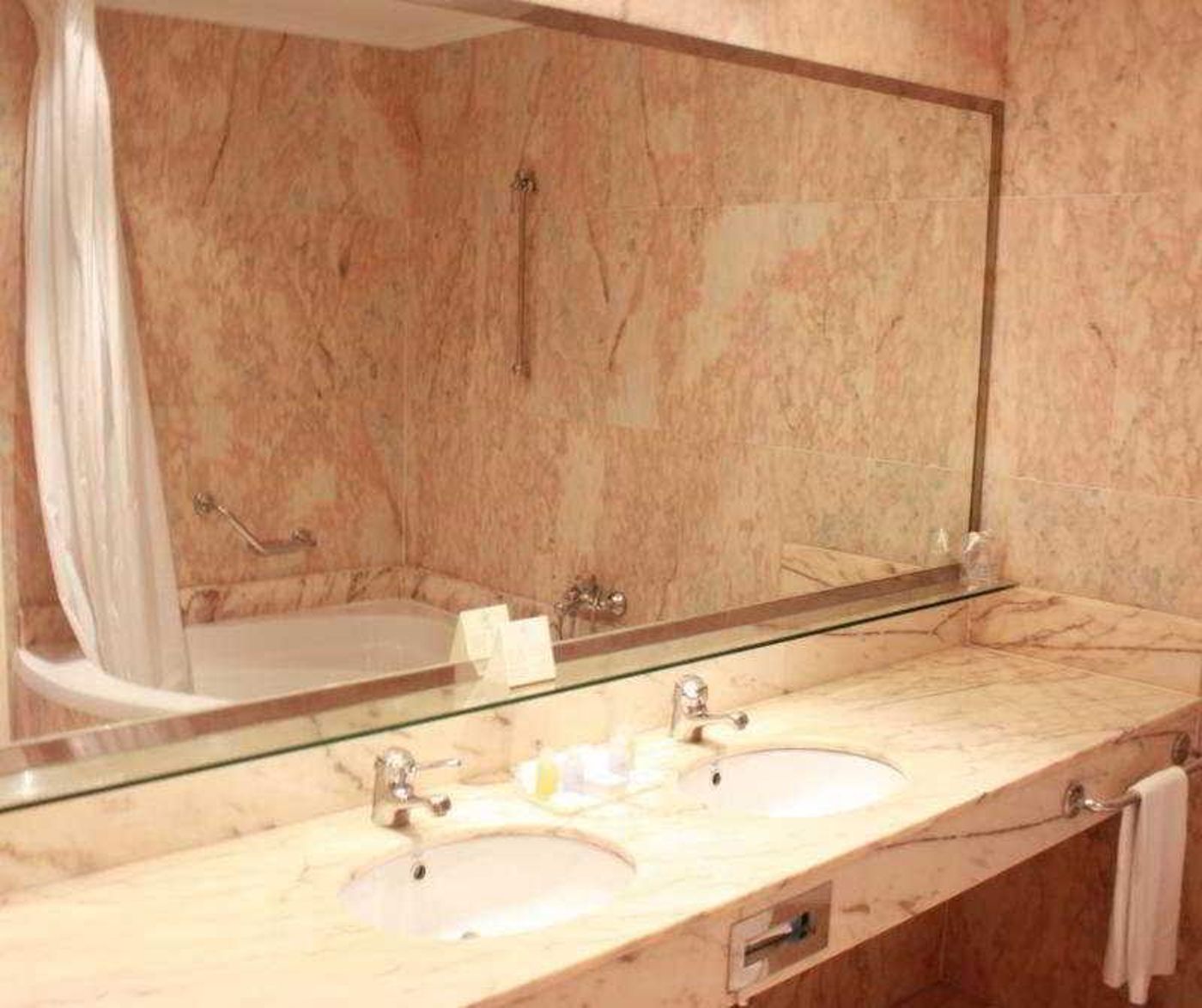 Mas-Gallau-General-view-19