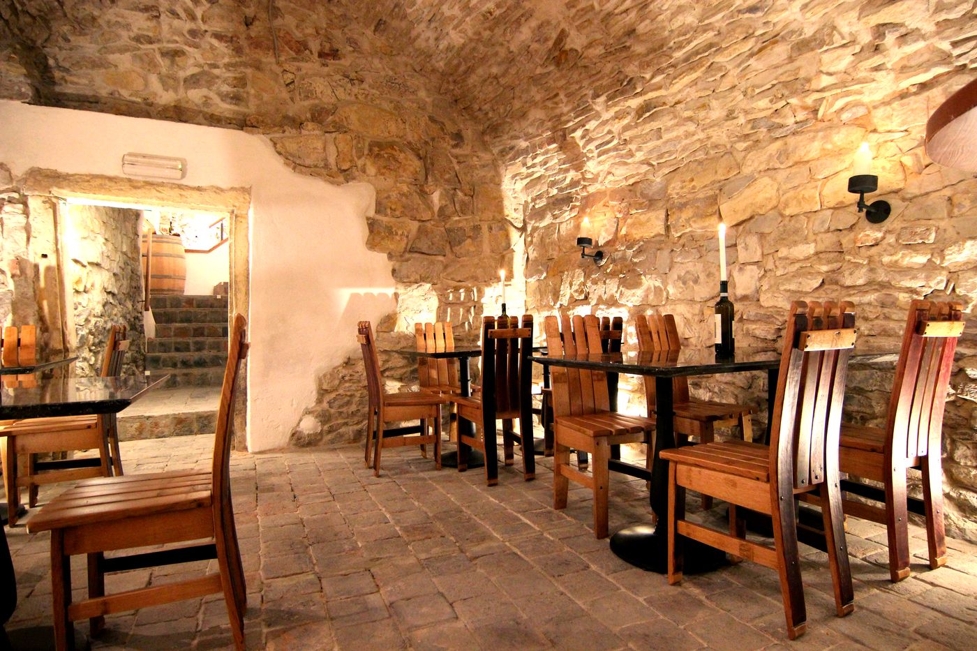 The-Dominican-Bar-15