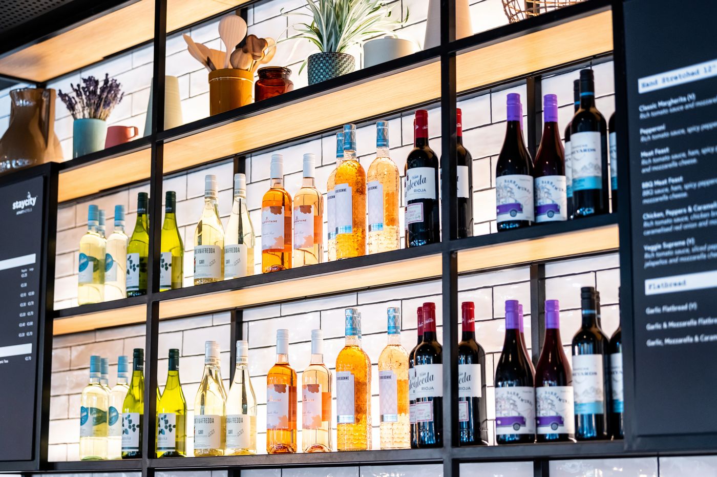 Staycity Aparthotels Dublin City Centre - Ireland - Dublin - Bar - 2