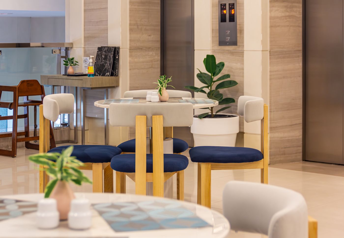 Jasmine-Grande-Residence-Restaurant-11