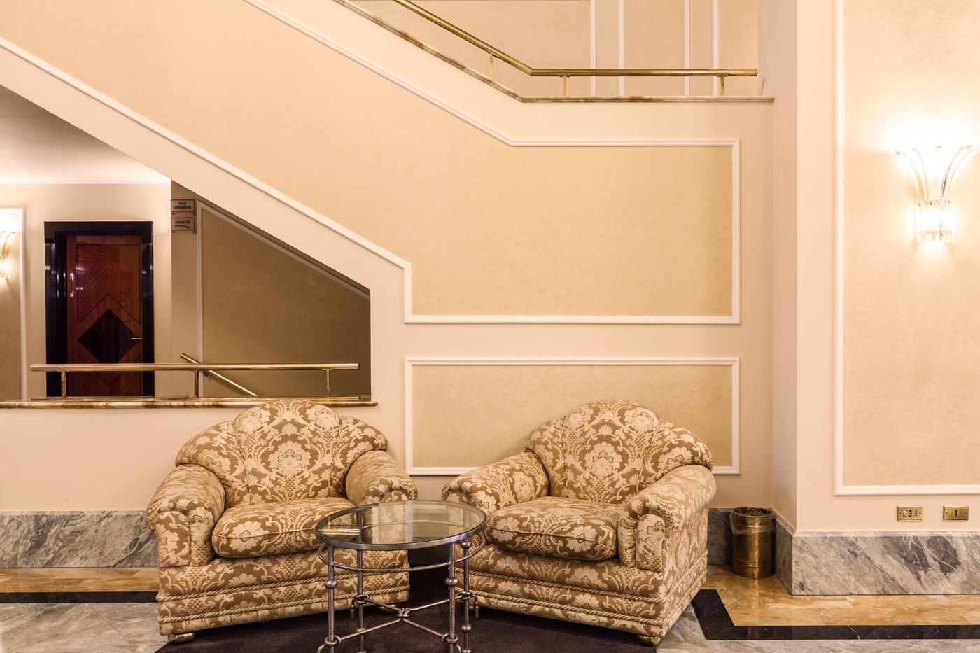 Doria-Grand-Hotel-Lobby-10