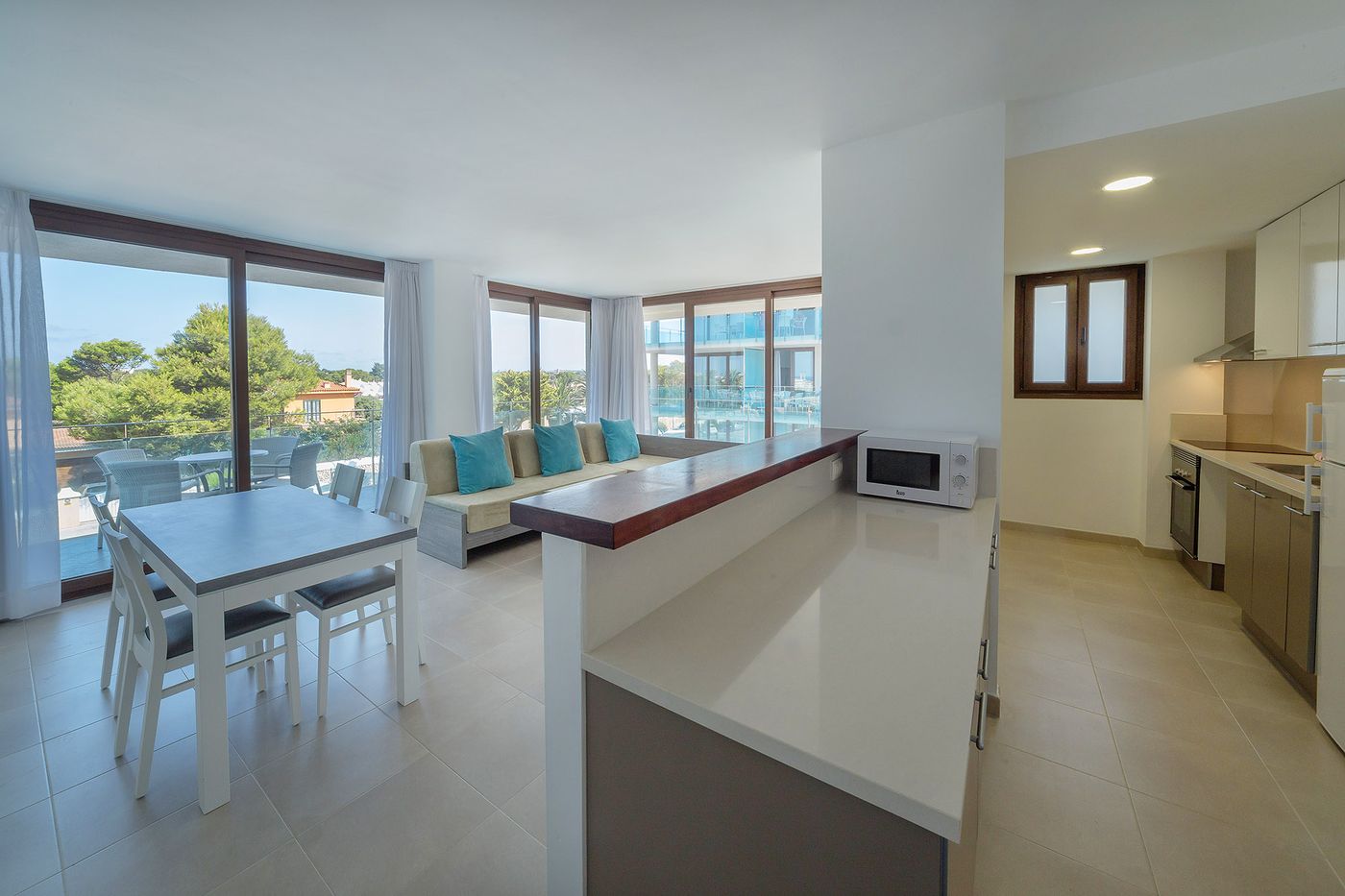 Caprice-Skyline-Aparthotel-Room-40