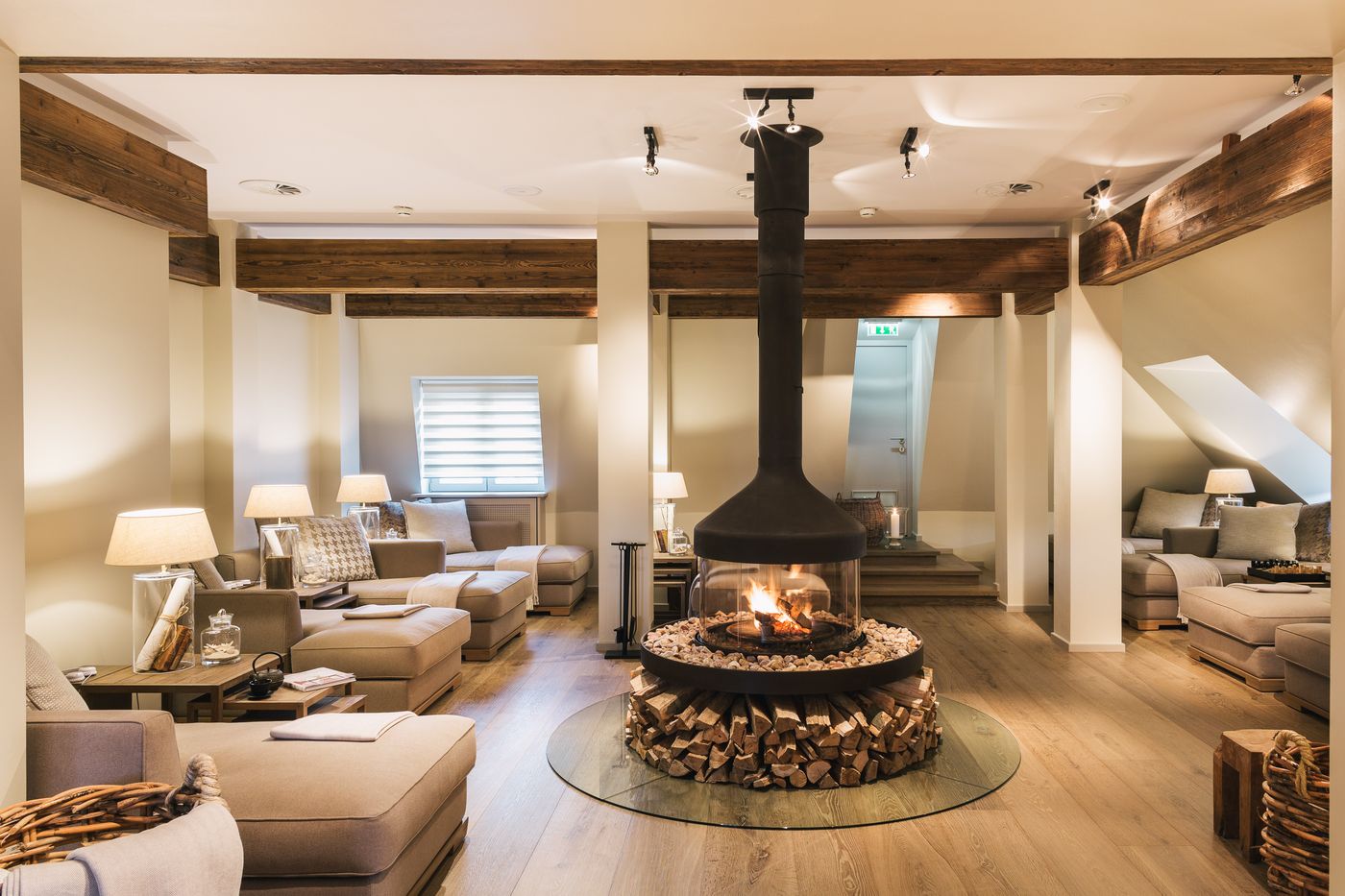 Fairmont Hotel Vier Jahreszeiten - Germany - HAMBURG - Sports and Entertainment - 0