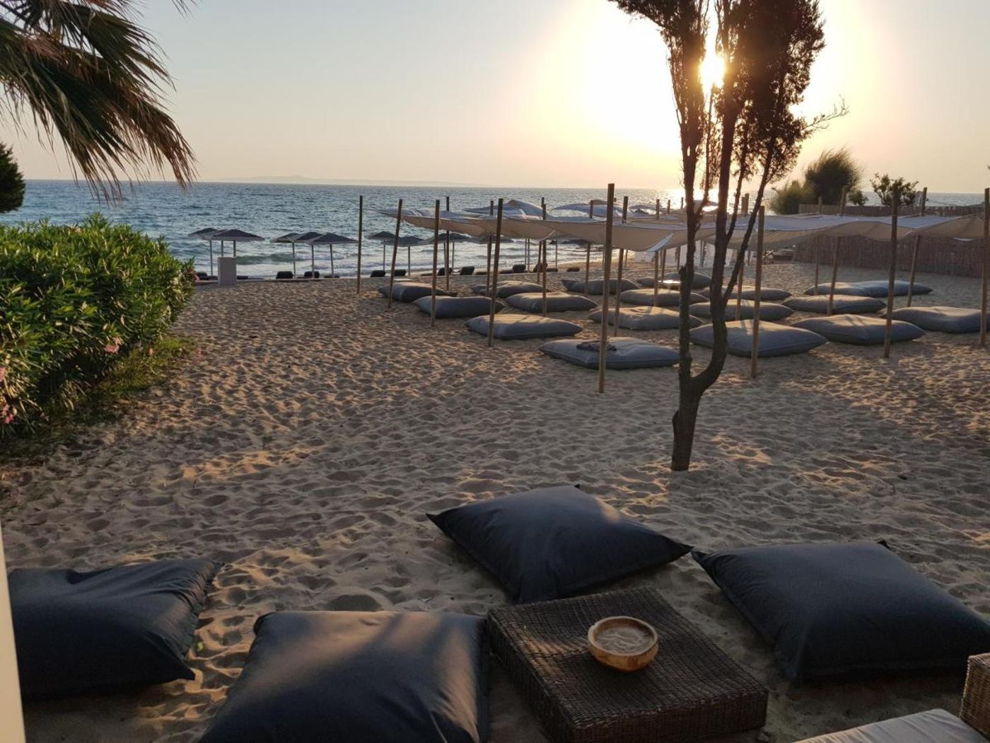 Bay Hotel And Suites