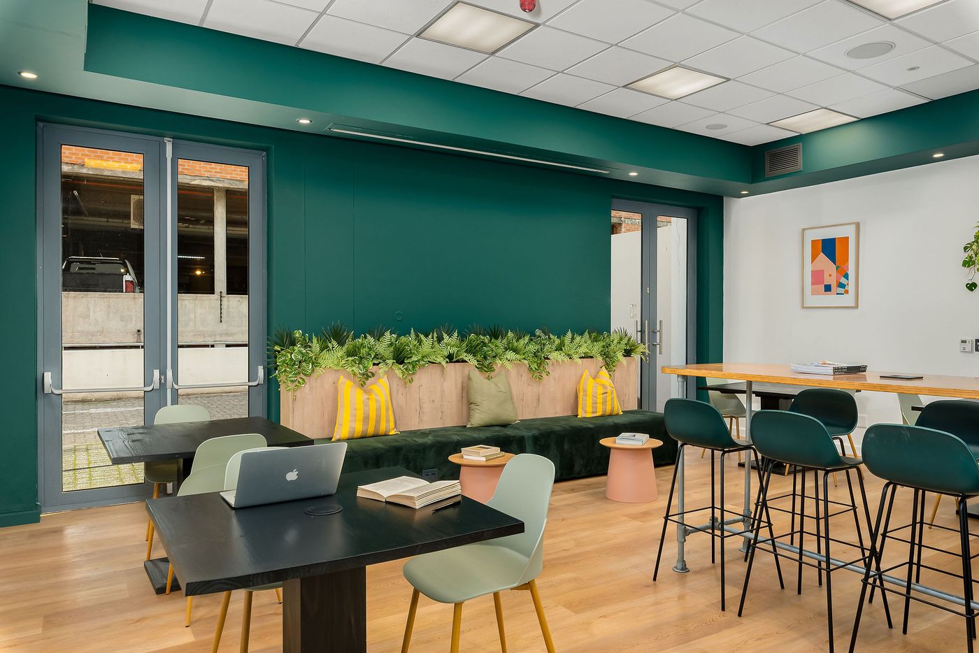 Park-Inn-by-Radisson-Cape-Town-Newlands-Lobby-15