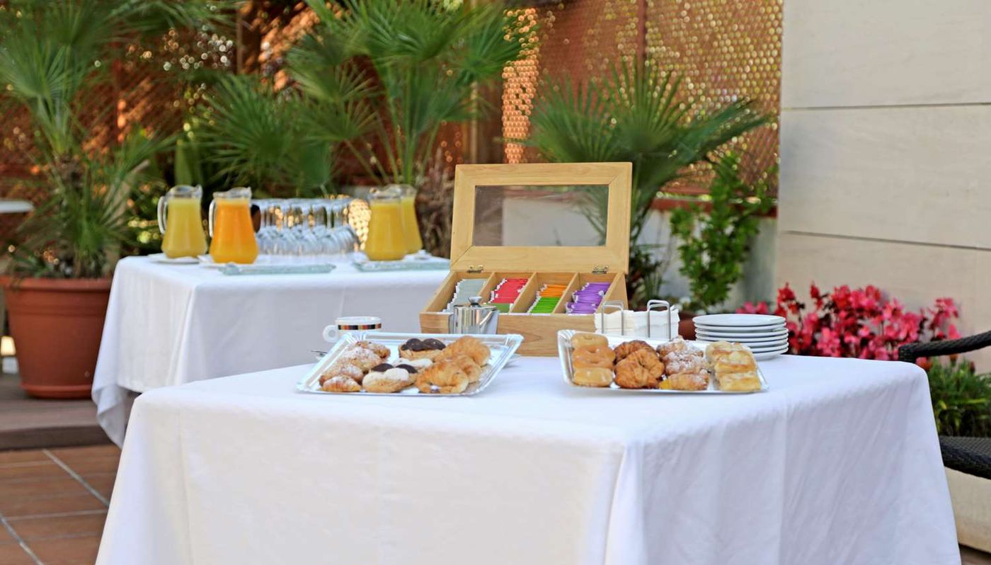 Best-Western-Hotel-Mediterraneo-Bar-8