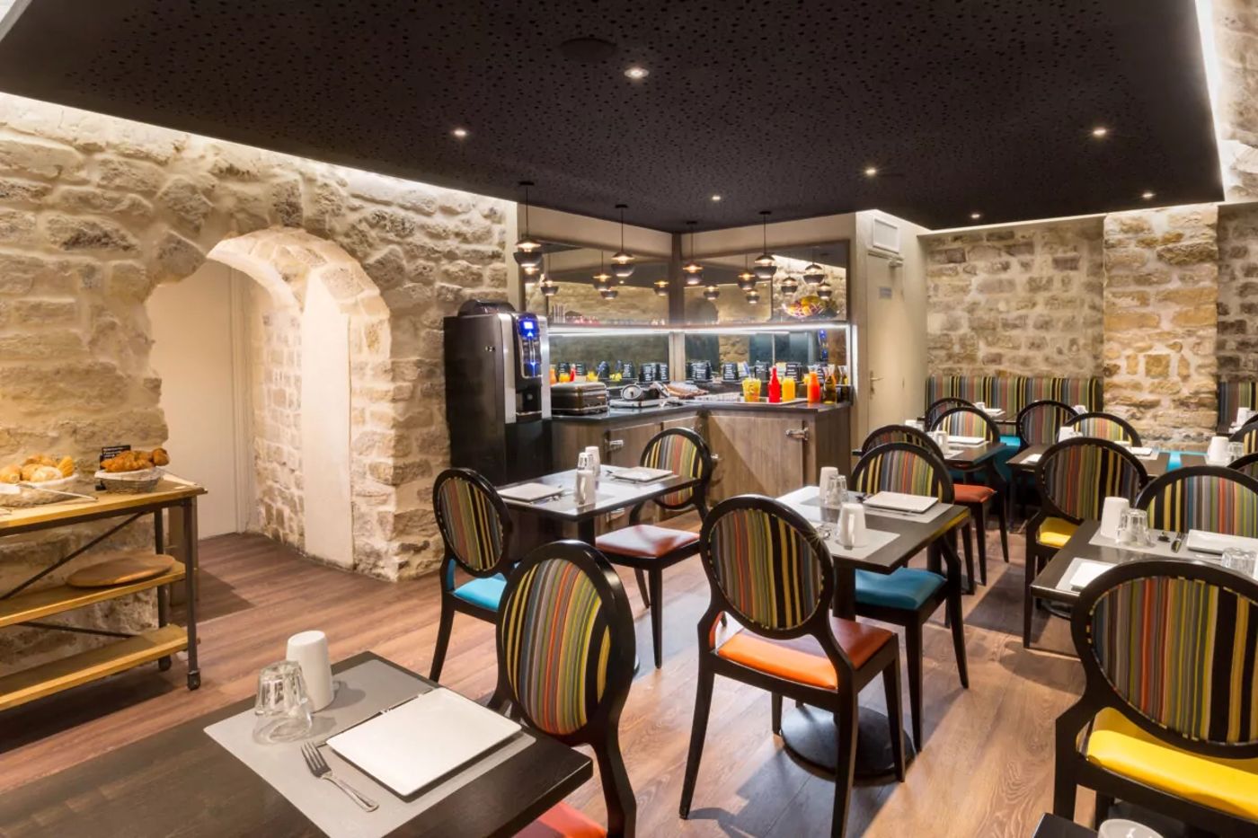 Best Western Hotel Le Montmartre Saint Pierre