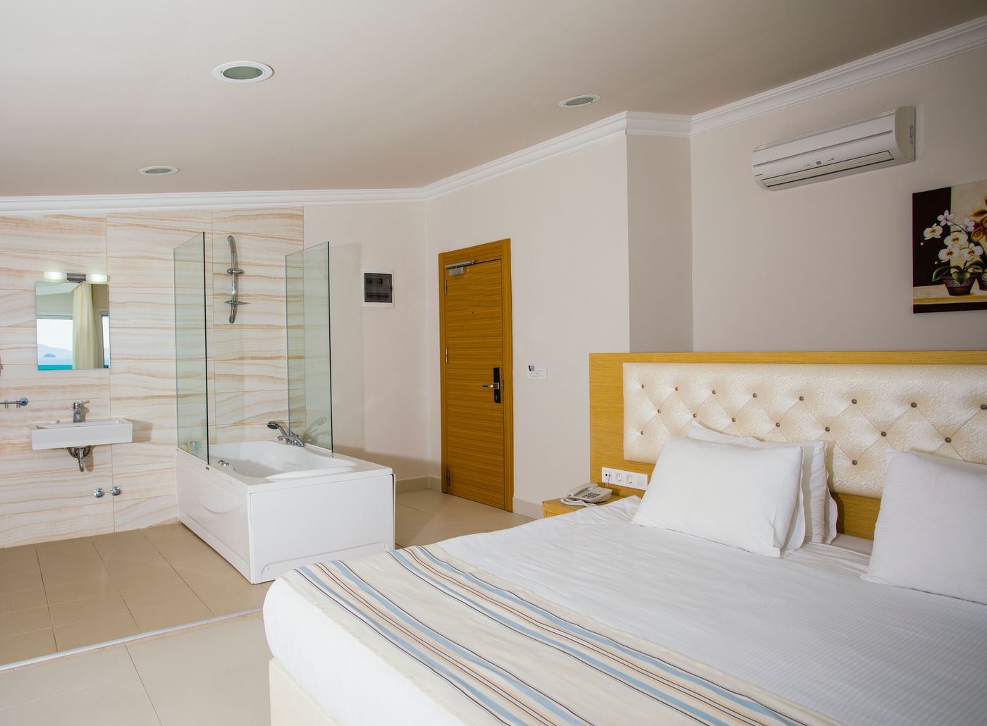 Dragut-Point-South-Hotel-Room-23