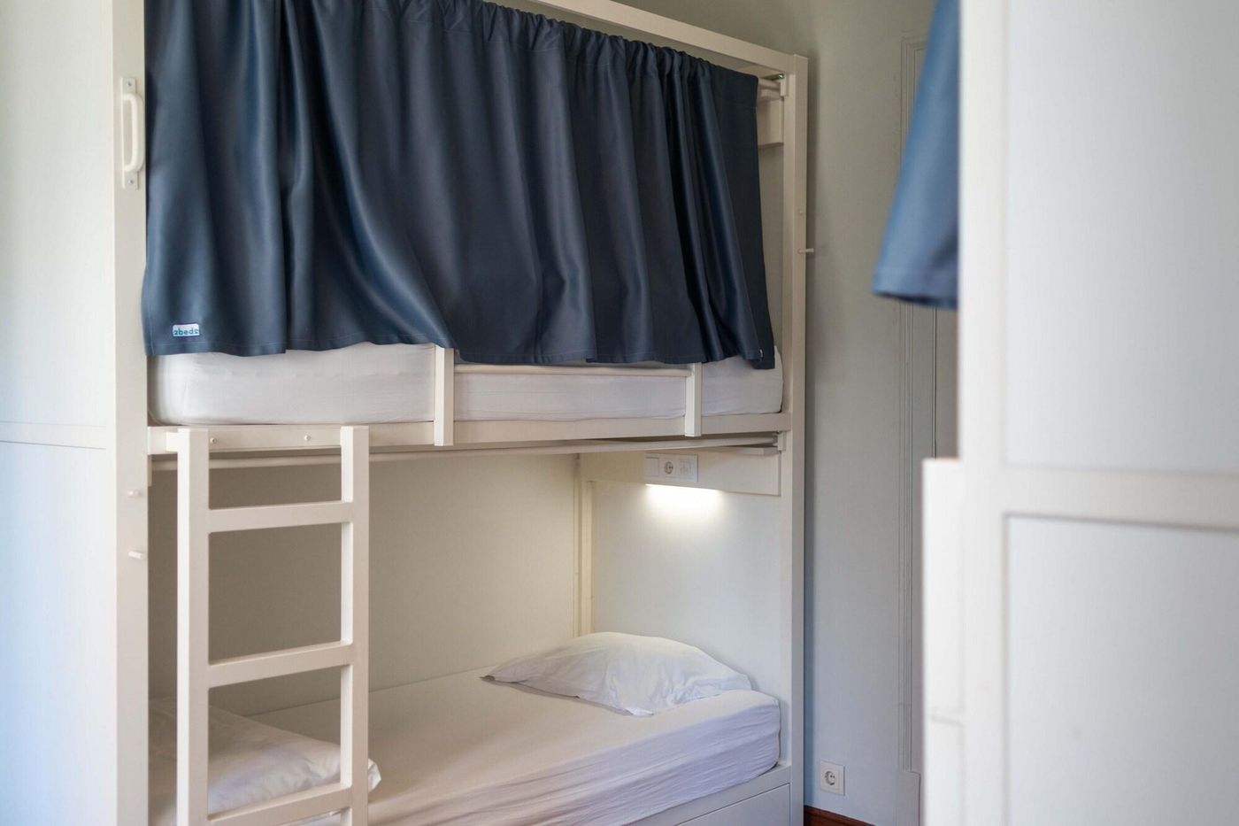 Sant-Jordi-Hostels-Lisbon-Room-32