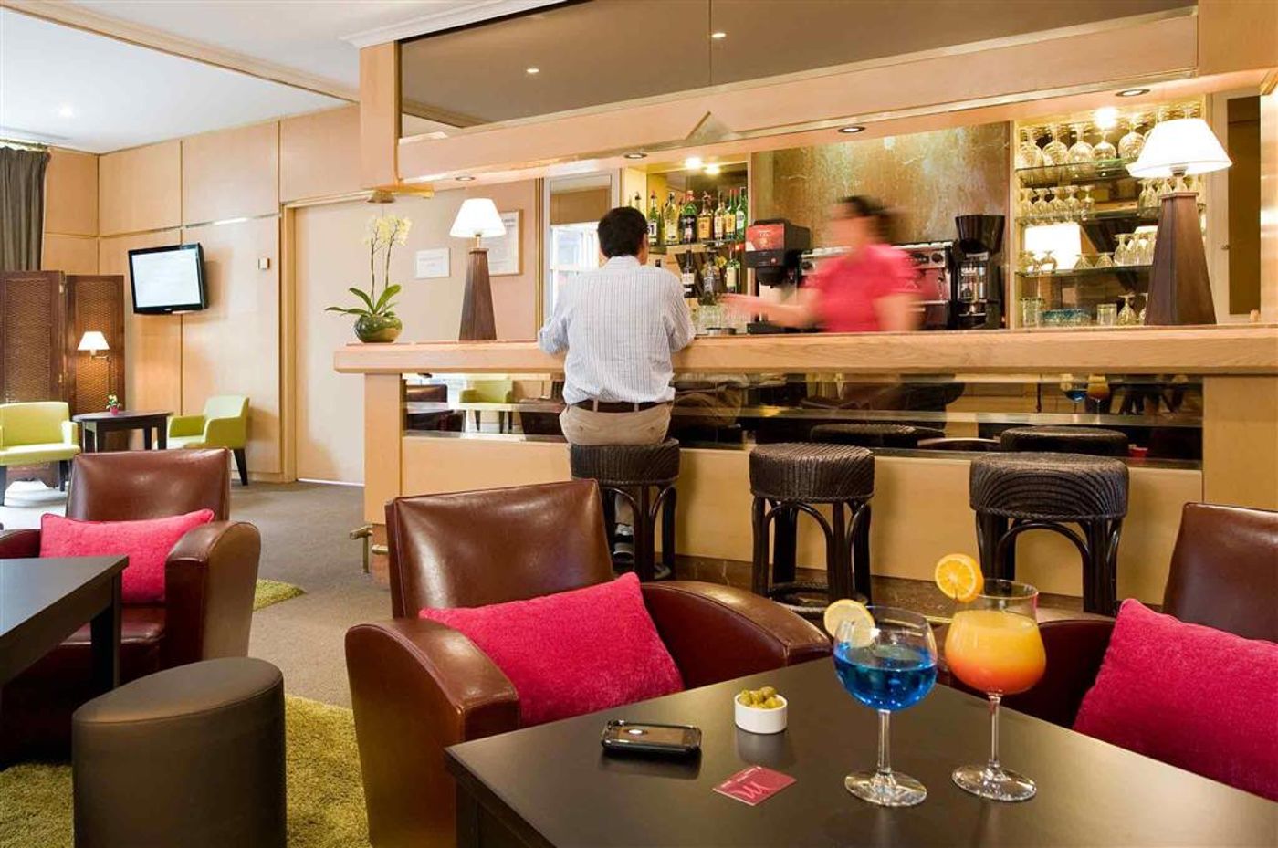 Hotel-Mercure-Paris-Porte-de-Pantin-Bar-18