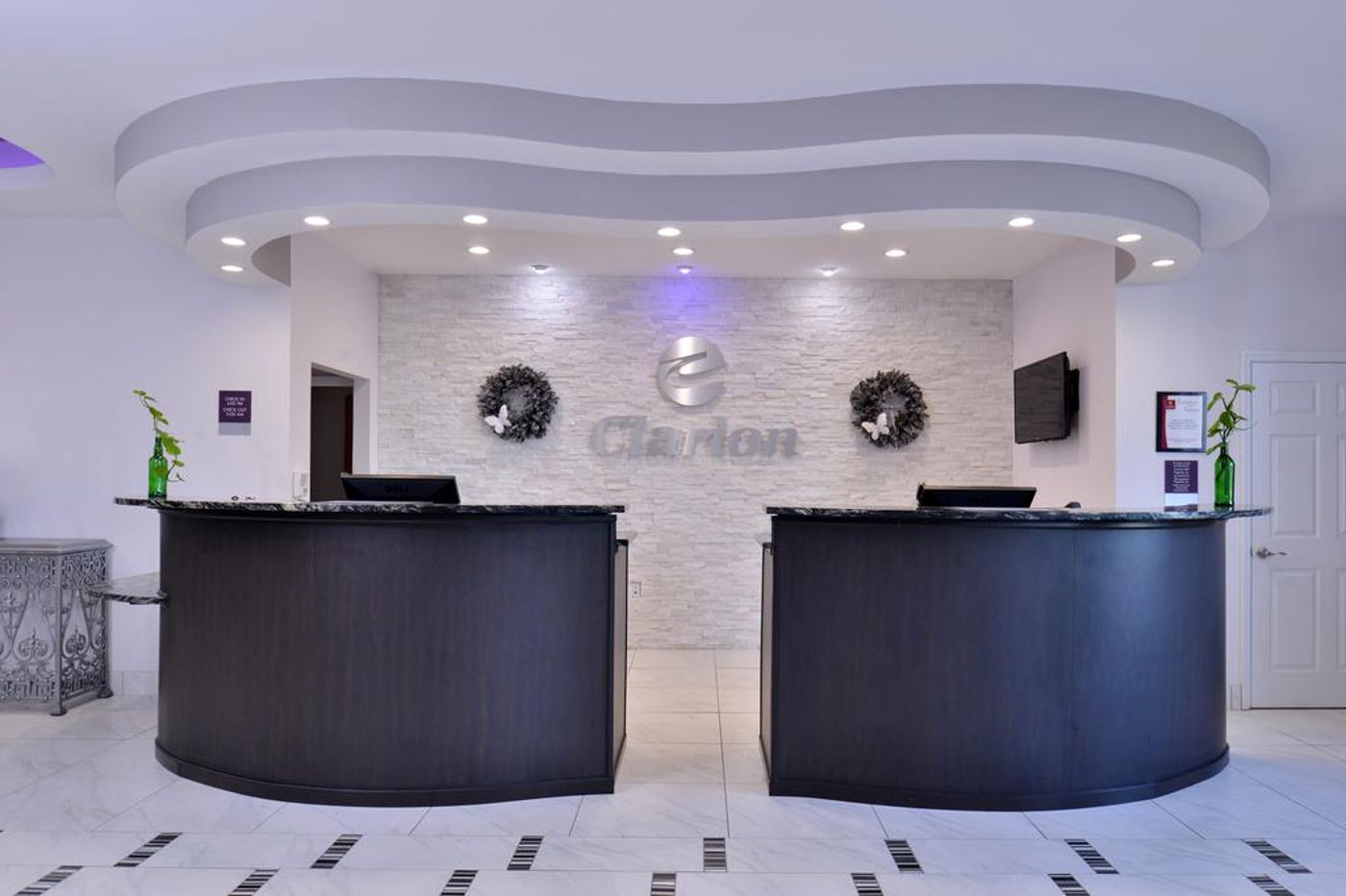 Clarion Inn and Suites Orlando Universal