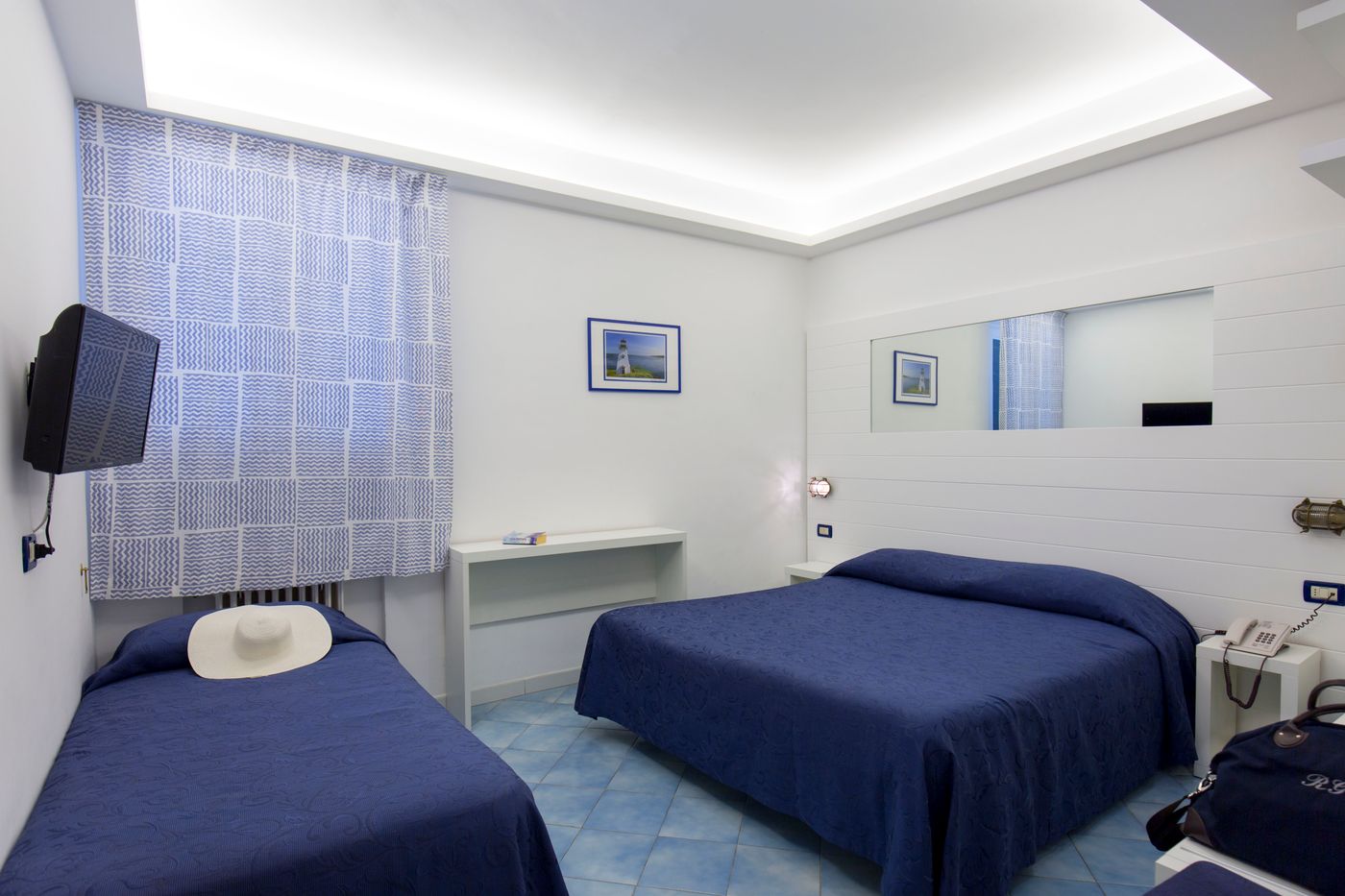 Hotel-Il-Faro-Sorrento-Room-6