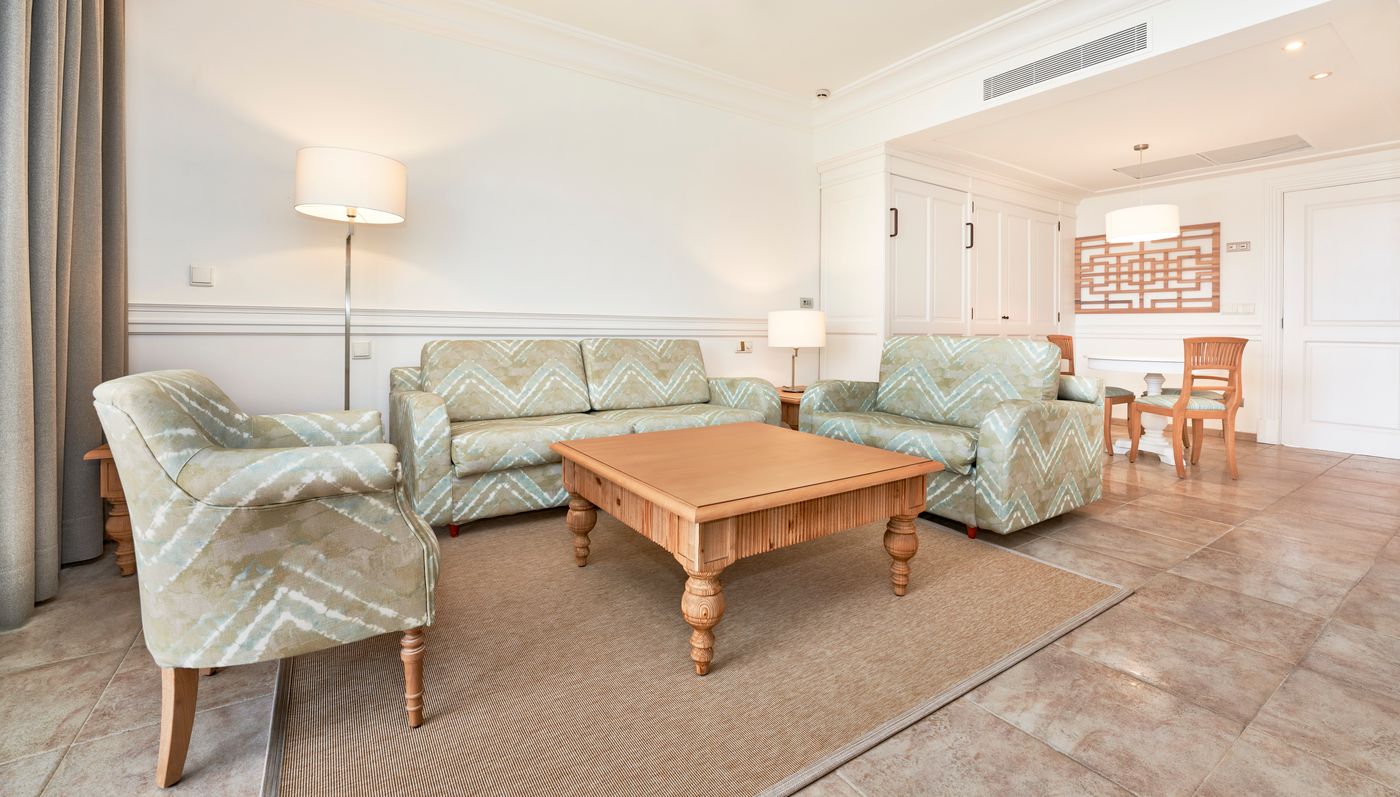 Insotel-Punta-Prima-Prestige-Suites---Spa-Room-46