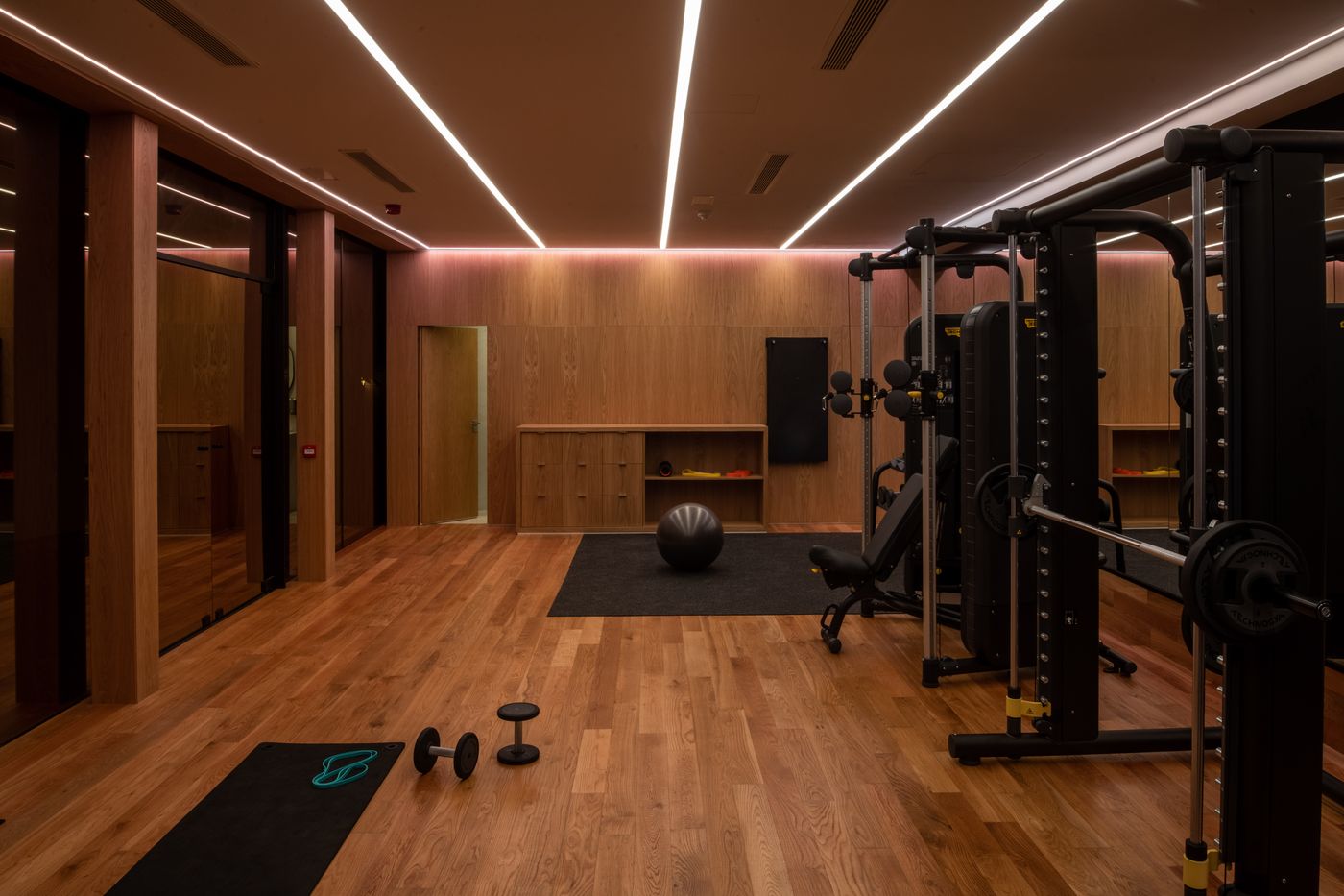 Barcarola-Sports-and-Entertainment-24