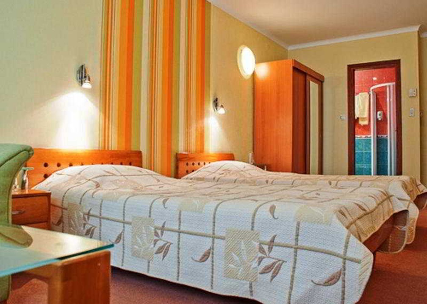 Light-Bulgaria-SOFIA-Room-3