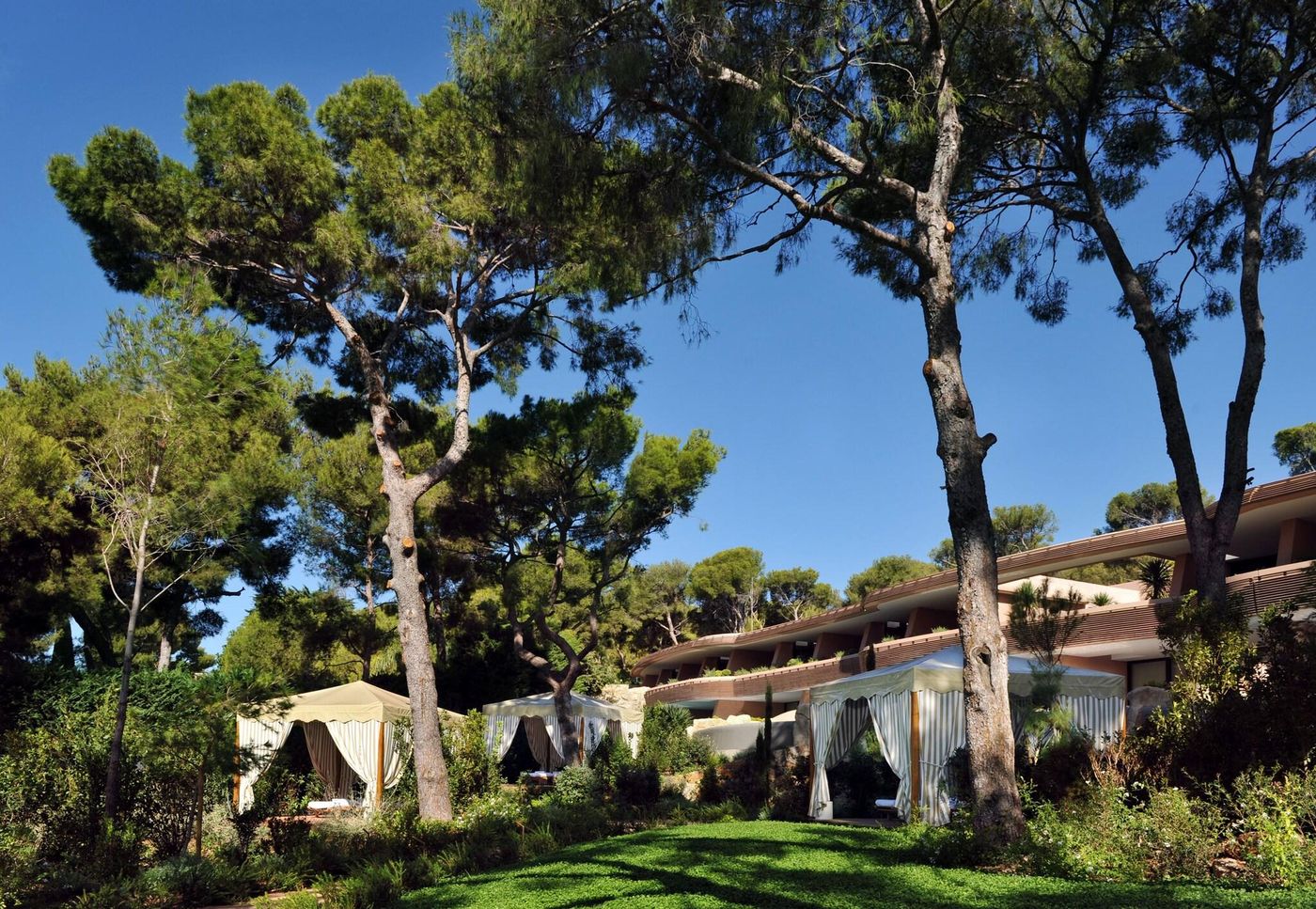 Grand-Hotel-du-Cap-Ferrat--A-Four-Seasons-Hotel-Sports-and-Entertainment-16