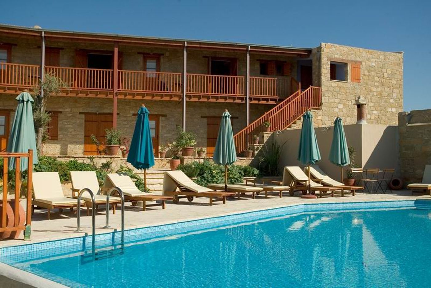 Filokypros Eveleos Country Houses