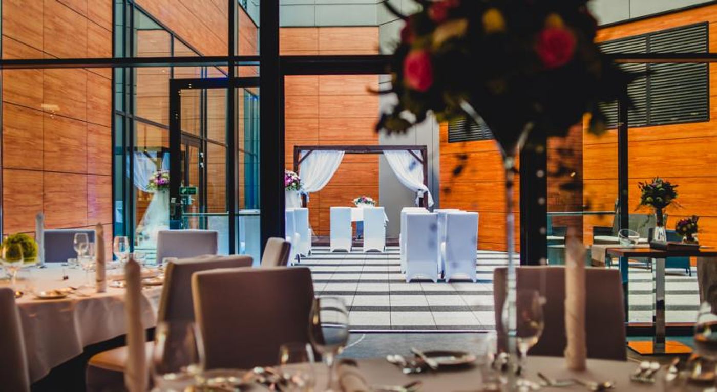 Warsaw-Plaza-Hotel-Restaurant-29