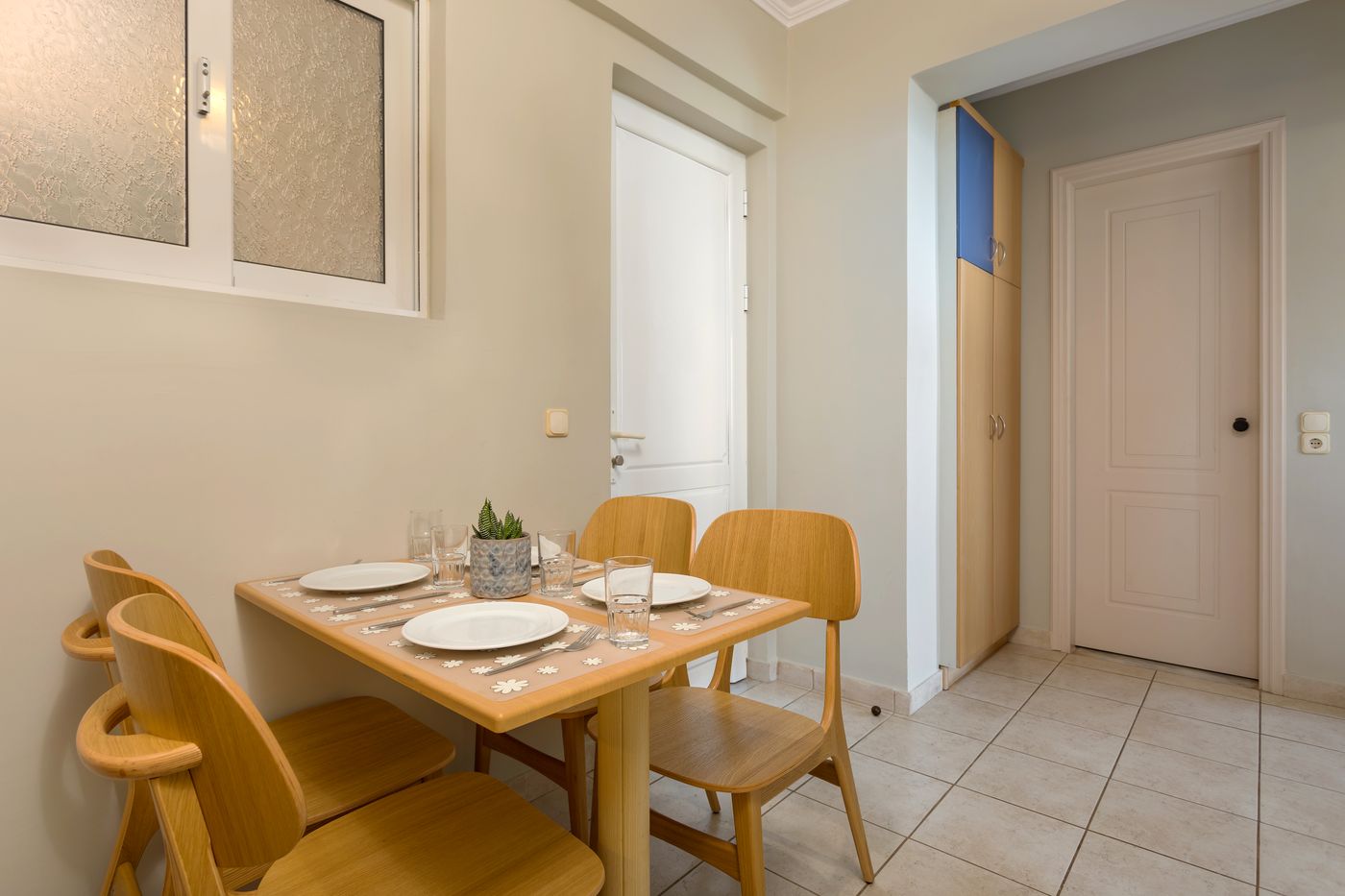 Xenos-Kamara-Beach-Room-28