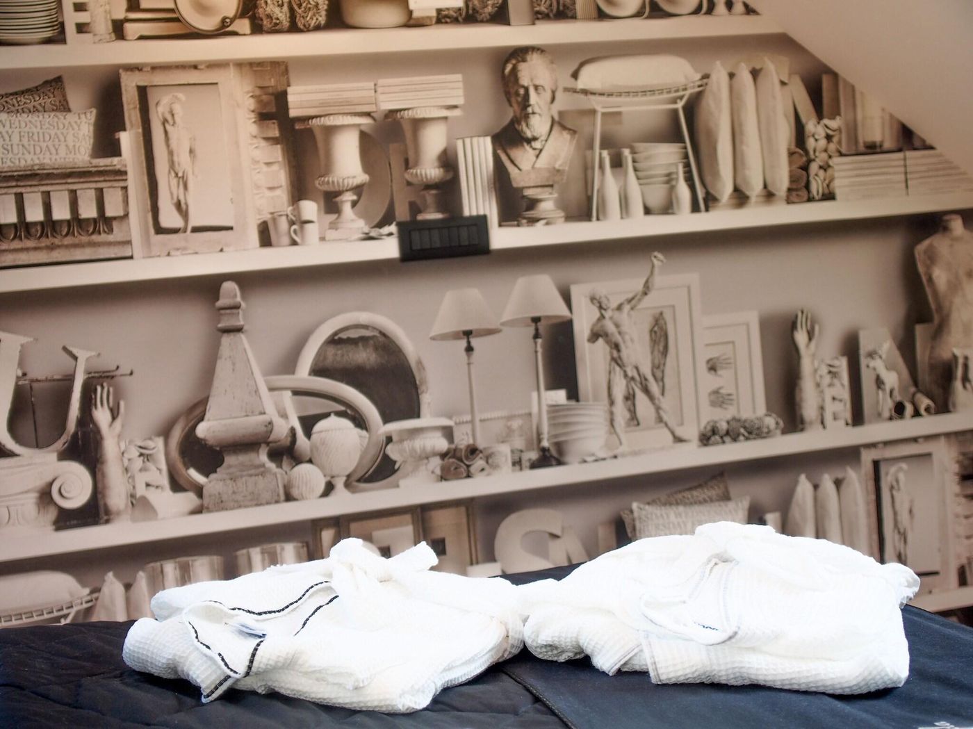 La-Vita-e-Bella-IV-Room-35