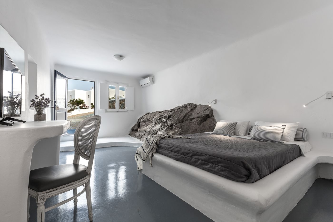 Terra-Maltese-Room-20