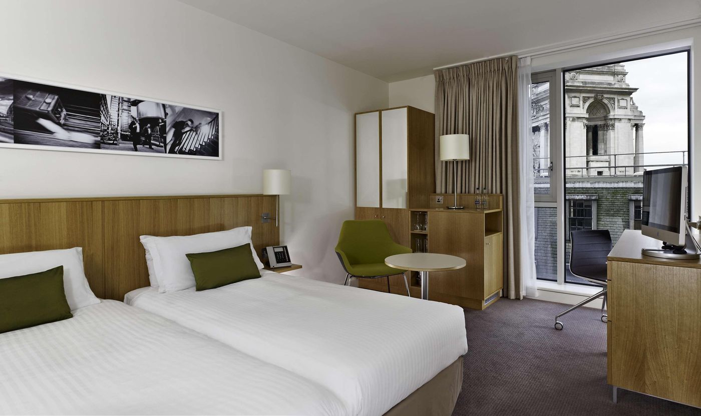 DoubleTree by Hilton London - Tower of London - United Kingdom - London - Room - 9