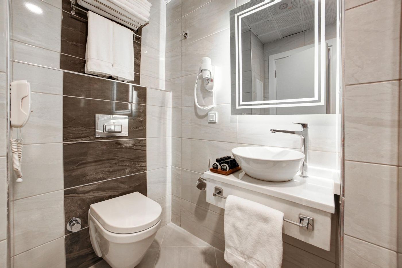 Great Fortune Design Hotel