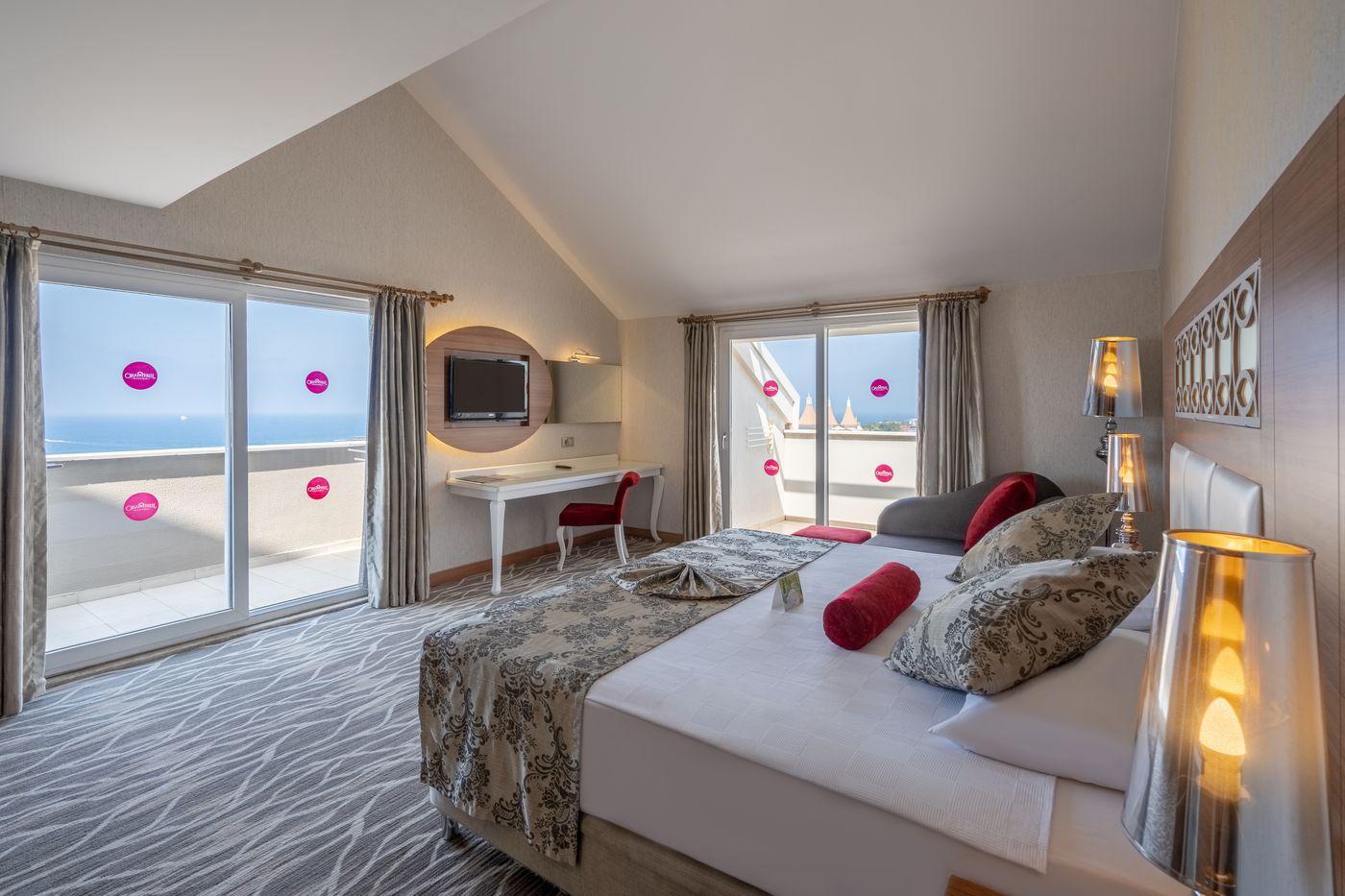 Justiniano Deluxe Resort