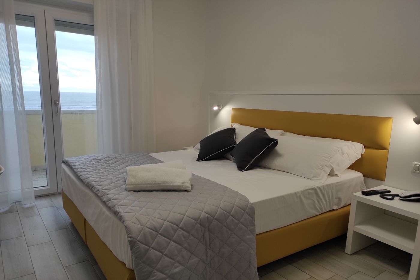 Hotel Gran San Bernardo-Italy-RICCIONE -General view-2