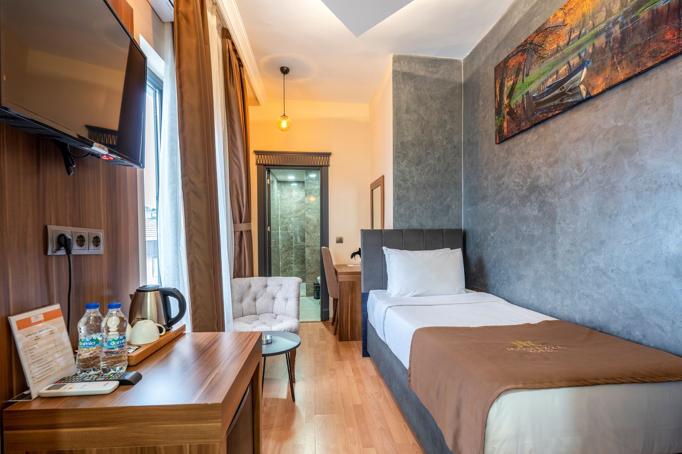 Monezza-Hotel-Room-33