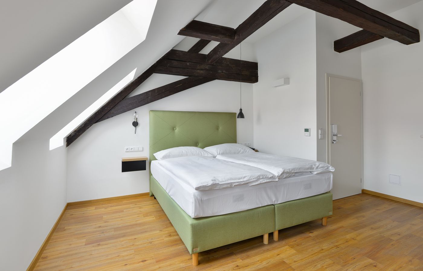 Hotel-Garden-Court-Room-13