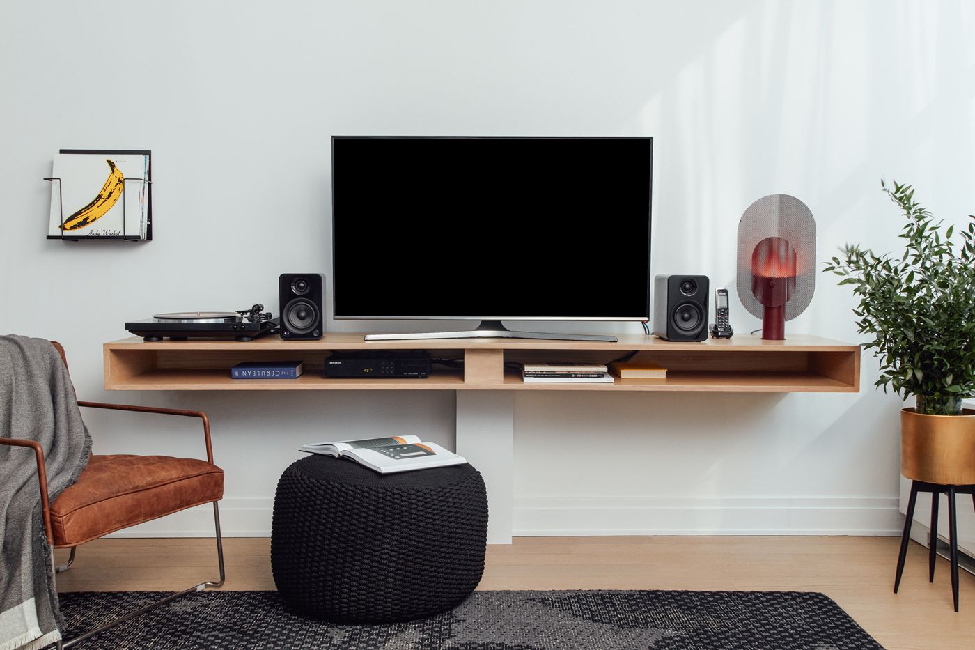 Mint-House-at-70-Pine-Room-4